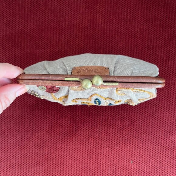 FOSSIL Crewel Frame Mini Multicolor Kisslock Clutch Canvas Crossbody Purse - Picture 10 of 16